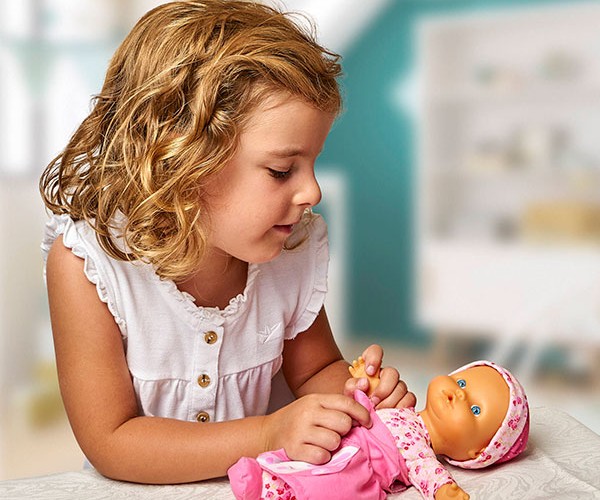 Nenuco Baby Talks: Veste a roupinha! Nenuco Baby Talks: Veste a roupinha!